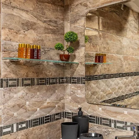 Square Slivnitsa 2br 5 Minutes From Center شقة *