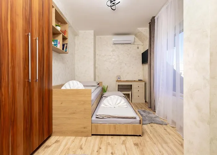 Square Slivnitsa 2br 5 Minutes From Center *