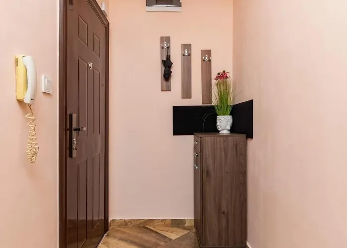 Lejlighed Square Slivnitsa 2br 5 Minutes From Center