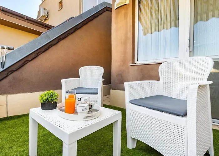 Lejlighed Square Slivnitsa 2br 5 Minutes From Center *