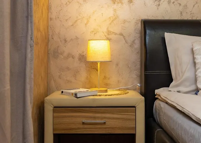 Square Slivnitsa 2br 5 Minutes From Center Lejlighed