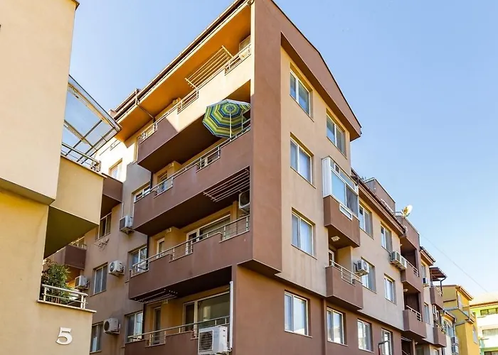 Square Slivnitsa 2br 5 Minutes From Center Plovdiv