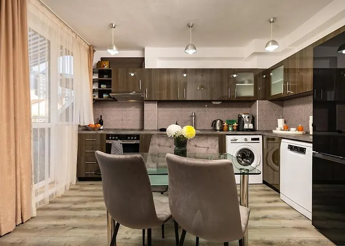 Lejlighed Square Slivnitsa 2br 5 Minutes From Center *