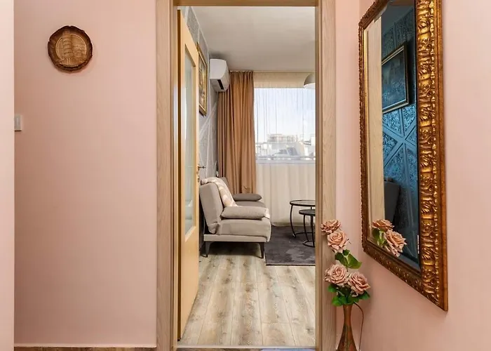 Lejlighed Square Slivnitsa 2br 5 Minutes From Center